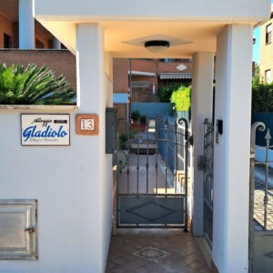 Alloggio Gladiolo LatIna Scalo - Ingresso 01